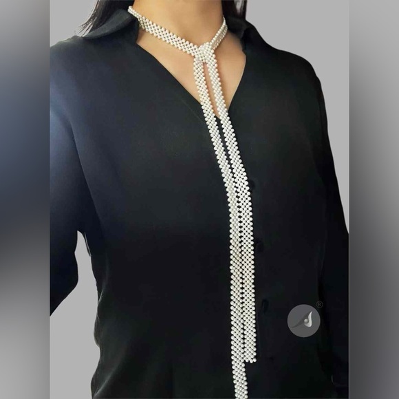 Scarf Pearl Necklace - Picture 2 of 7